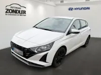 Gebraucht Hyundai i20 Select 101 PS (74 kW) 2025 Sol (weiss Kleinwagen