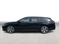 Gebraucht VW Passat Elegance 177 PS (130 kW) 2025 Schwarz Kombi