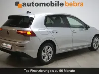 Gebraucht VW Golf VIII Life 150 PS (110 kW) 2023 Reflexsilber Limousine