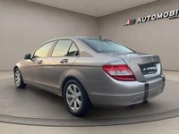Gebraucht Mercedes C180 Elegance 156 PS (114 kW) 2009 Grau Limousine