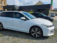 Gebraucht VW Golf VIII Style 150 PS (110 kW) 2024 Weiß Kombi