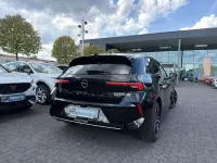 Gebraucht Opel Astra Elegance 131 PS (96 kW) 2023 Schwarz Kleinwagen