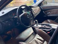 Gebraucht BMW 520 Exclusive 177 PS (130 kW) 2009 Schwarz Kombi
