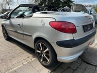 Gebraucht Peugeot 206 CC 109 PS (80 kW) 2002 Silber Cabrio