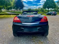 Gebraucht Opel Tigra 90 PS (66 kW) 2006 Schwarz Cabrio