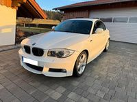 Gebraucht BMW 120 177 PS (130 kW) 2011 Weiß Kleinwagen