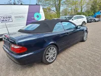 Gebraucht Mercedes CLK200 Avantgarde 163 PS (119 kW) 2001 Blau Cabrio