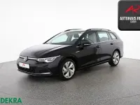 Gebraucht VW Golf VIII Style 150 PS (110 kW) 2023 Deep black perleffekt Kombi
