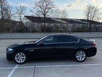 Gebraucht BMW 520 190 PS (139 kW) 2016 Schwarz Limousine