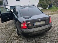 Gebraucht VW Passat 116 PS (85 kW) 2002 Schwarz Limousine