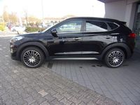 Gebraucht Hyundai Tucson Premium 177 PS (130 kW) 2017 Purple (phantom black) SUV