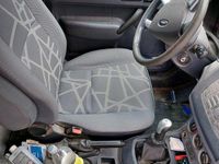 Gebraucht Ford Tourneo 110 PS (80 kW) 2011 Weiß Kombi