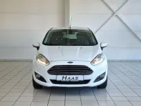 Gebraucht Ford Fiesta Titanium 101 PS (74 kW) 2017 Weiß Limousine