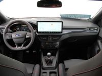Neu Ford Focus ST 280 PS (205 kW) 2025 Rot Limousine