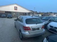 Gebraucht Mercedes E200 193 PS (141 kW) 2010 Grau Limousine