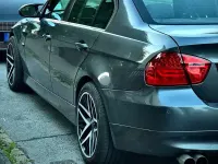 Gebraucht BMW 320 150 PS (110 kW) 2005 Grau Limousine