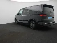 Gebraucht VW Multivan Style 150 PS (110 kW) 2025 Deep black perleffekt Van / Kleinbus