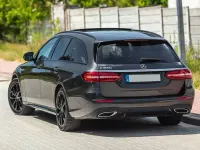 Gebraucht Mercedes E300 AMG line 194 PS (142 kW) 2022 Grau Limousine