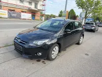 Używany Ford Focus Titanium 116 KM (85 kW) 2014 Czarny Sedan/Limuzyna