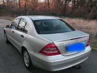 Gebraucht Mercedes C200 122 PS (89 kW) 2003 Silber Limousine