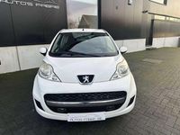Gebraucht Peugeot 107 68 PS (50 kW) 2012 Weiß Kleinwagen