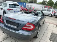 Gebraucht Mercedes CLK200 163 PS (119 kW) 2006 Blau Cabrio