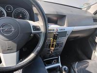 Gebraucht Opel Astra 125 PS (91 kW) 2005 Silber Kleinwagen