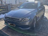 Gebraucht Mercedes E220 Avantgarde 194 PS (142 kW) 2019 Silber Limousine