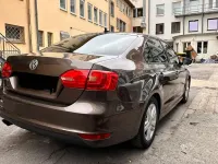 Używany VW Jetta 105 KM (77 kW) 2012 Brązowy Sedan/Limuzyna