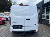 Gebraucht Ford Transit Custom 170 PS (125 kW) 2019 Frostweiß Van / Kleinbus