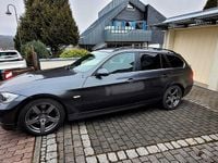 Gebraucht BMW 325 Sport Line 197 PS (144 kW) 2008 Grau Kombi