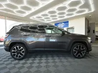 Usado Jeep Compass Limited 140 HP (102 kW) 2018 Prateado SUV
