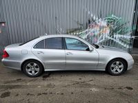 Gebraucht Mercedes E220 Avantgarde 170 PS (125 kW) 2007 Silber Limousine