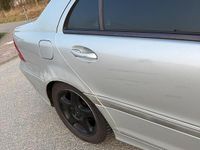 Gebraucht Mercedes C200 163 PS (119 kW) 2004 Grau Limousine