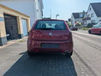 Gebraucht Fiat Grande Punto 77 PS (56 kW) 2010 Rot Kleinwagen