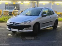 Gebraucht Peugeot 206 88 PS (64 kW) 1999 Silber Kleinwagen