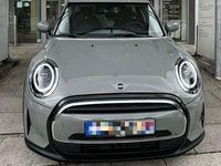Gebraucht Mini ONE Essential 102 PS (75 kW) 2022 Grau Kleinwagen