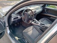 Gebraucht BMW 318 143 PS (105 kW) 2008 Silber Limousine