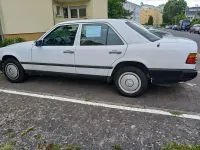 Gebraucht Mercedes 200 72 PS (52 kW) 1984 Weiß Limousine