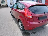 Gebraucht Ford Fiesta 82 PS (60 kW) 2010 Rot Kleinwagen
