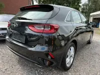 Gebraucht Kia Ceed 140 PS (102 kW) 2019 Schwarz Kleinwagen