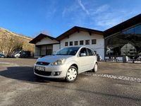 Gebraucht Ford Fiesta Ambiente 80 PS (58 kW) 2008 Grau Limousine