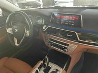 gebraucht BMW 740 d xDrive PDc Navi Memory live harman kardon