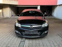 Gebraucht Opel Astra GTC 140 PS (102 kW) 2006 Schwarz Kleinwagen