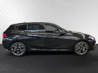 Gebraucht BMW 120 M Sport 170 PS (125 kW) 2026 Saphirschwarz metallic Kleinwagen