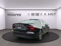 Gebraucht Volvo S60 Core 197 PS (144 kW) 2024 Grau Limousine