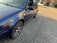 Gebraucht VW Golf IV Highline 101 PS (74 kW) 2002 Blau Limousine