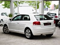 gebraucht Audi A3 1.6 FSI Ambition Sonderlackierung 2. Hand