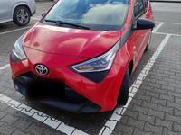 Gebraucht Toyota Aygo 72 PS (52 kW) 2018 Rot Kleinwagen