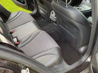 Gebraucht Mercedes C180 156 PS (114 kW) 2016 Schwarz Limousine